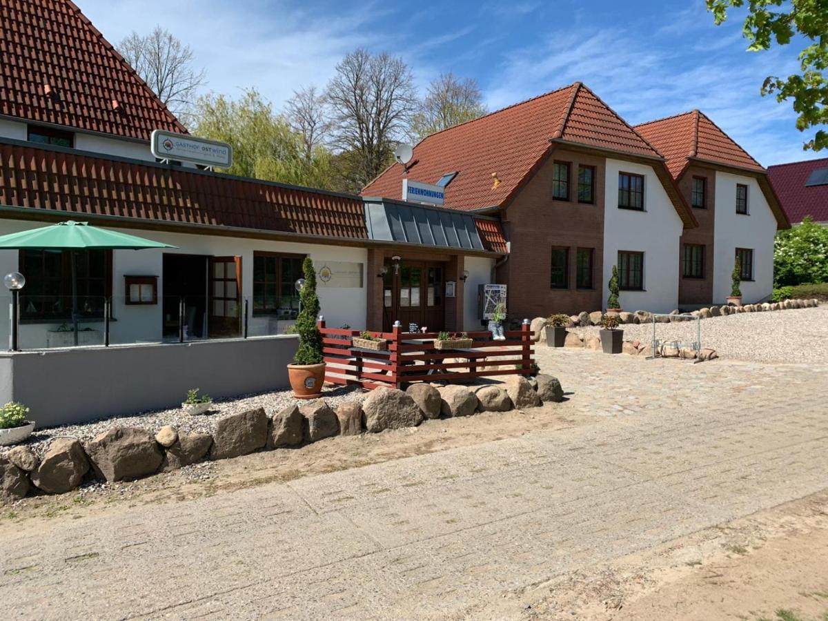 Ostwind - Ferienwohnungen & Meer Steffenshagen Extérieur photo